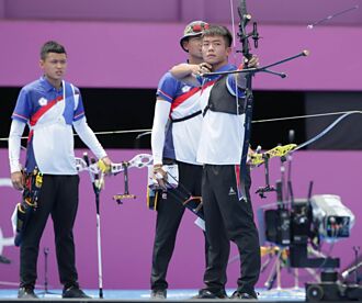 東奧》射箭男團銀牌鄧宇成先登場 個人賽64強止步