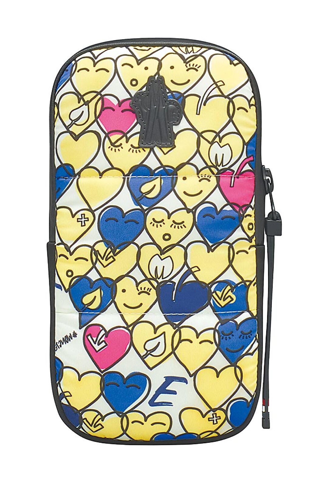 Moncler黃心形印花手機袋，1萬300元。（Moncler提供）