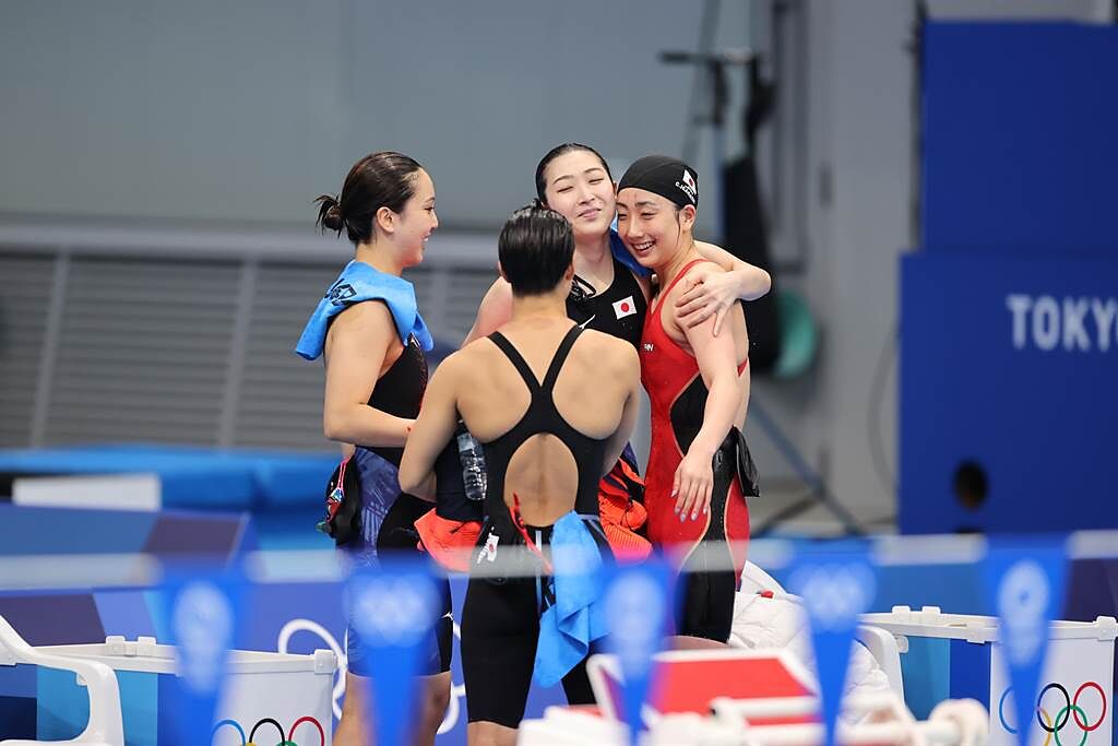 池江璃花子與隊友參賽女子400公尺接力混合式決賽，可惜沒能奪牌。（圖／達志）