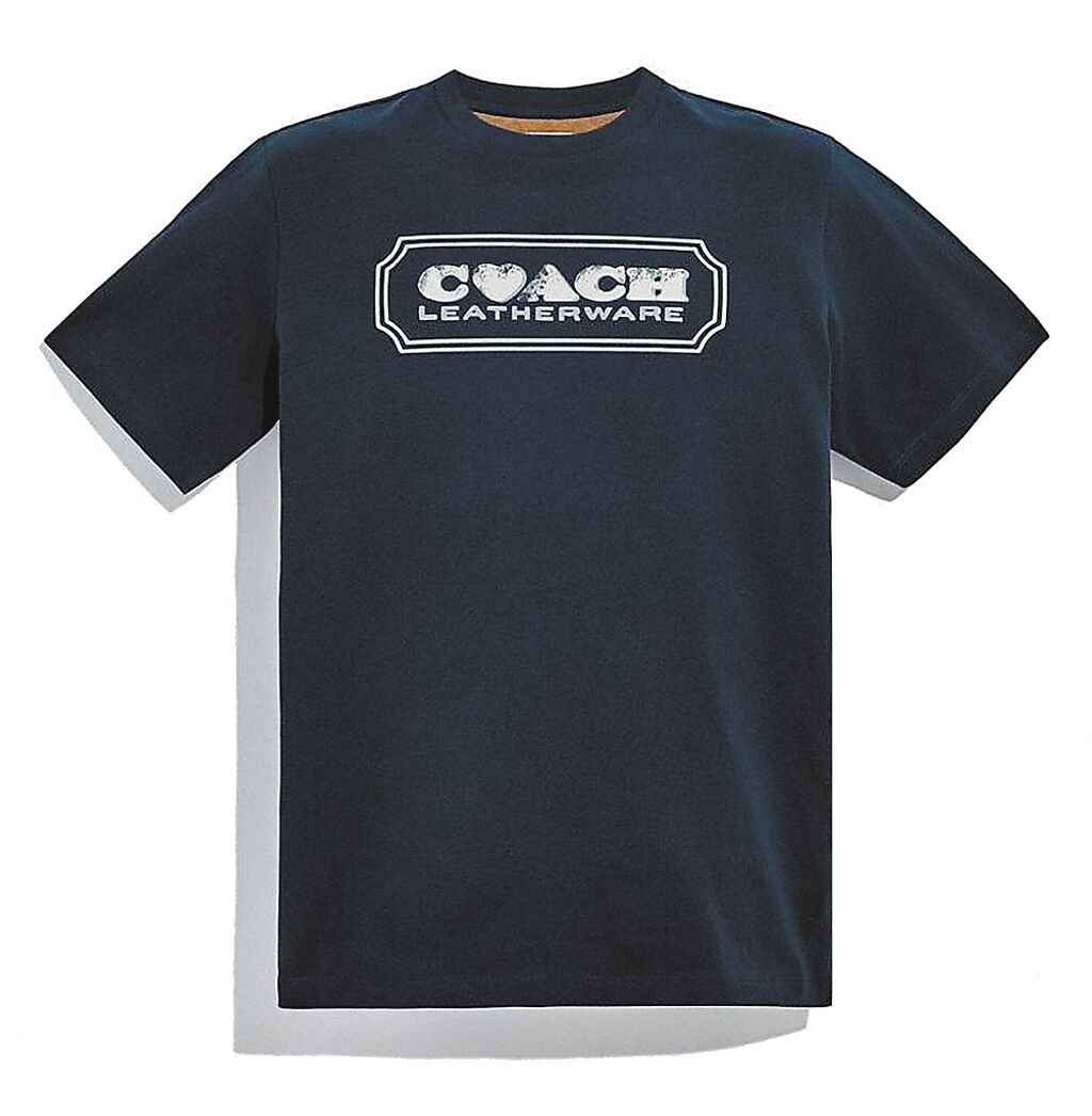 COACH男版徽章T恤，3900元。（COACH提供）