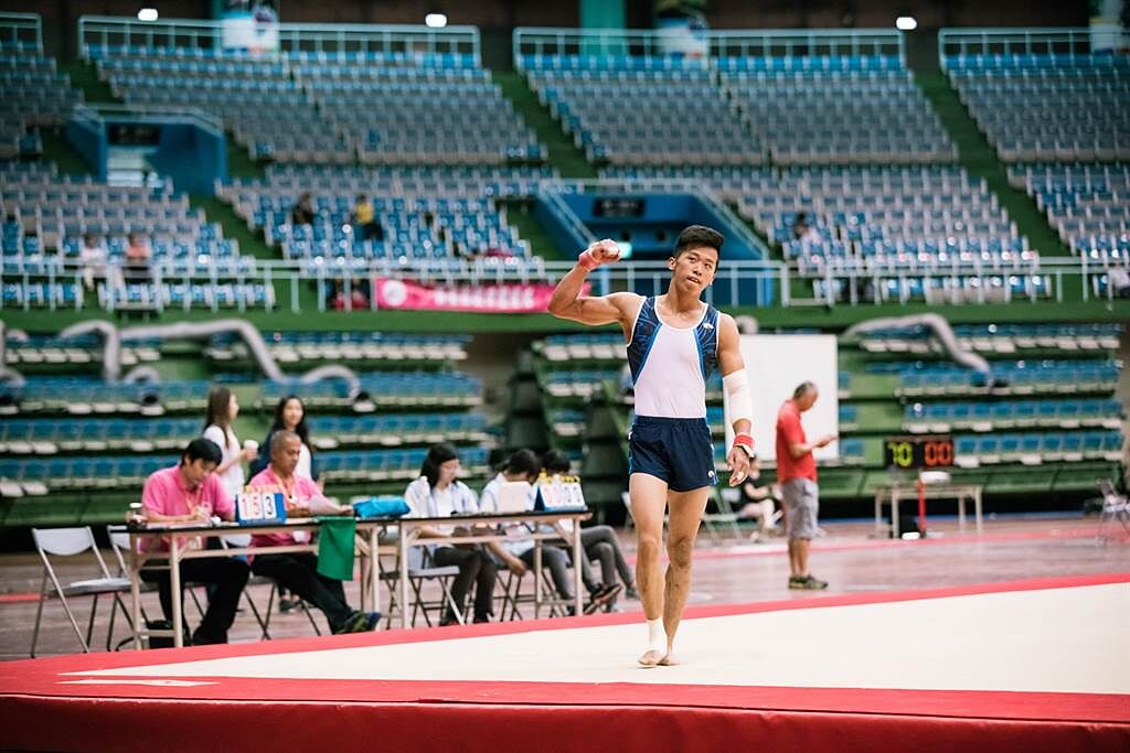 《翻滾吧！男人》紀錄李智凱為了取得奧運參賽資格奮戰不懈。（牽猴子提供）