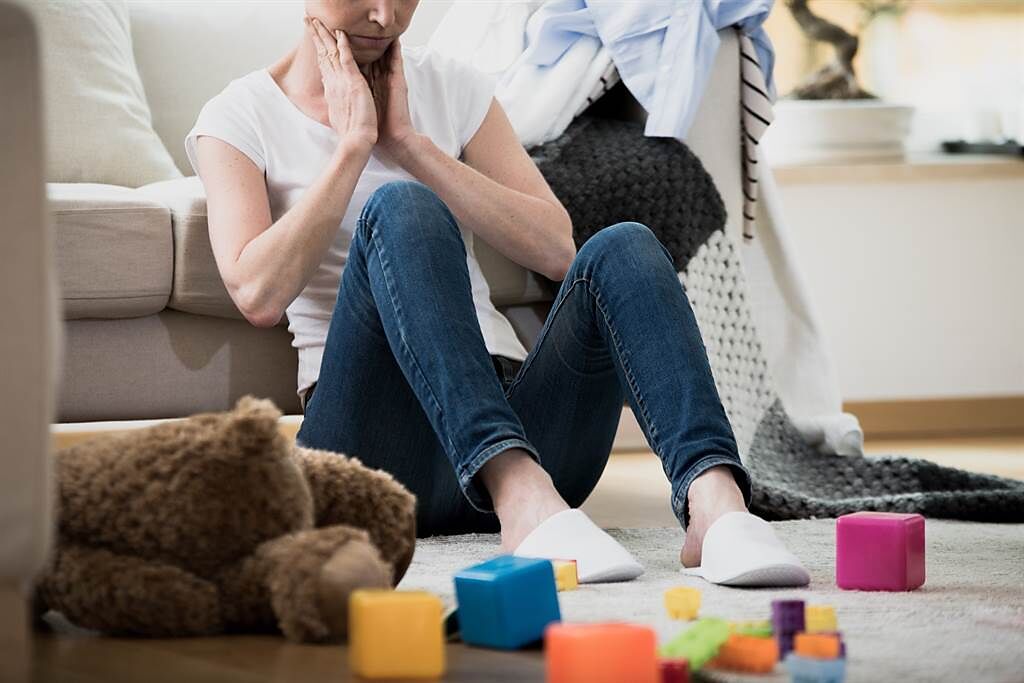 媽媽的不耐煩要認真看待！那是向家人求救的訊號。(示意圖/Shutterstock)