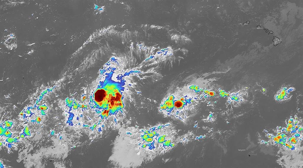 聯合颱風警報中心已發布TCFA熱帶氣旋警報，不排除形成颱風。(圖/截自台灣颱風論壇臉書)