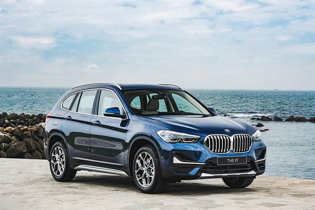 2022年式BMW X1 Deluxe Edition豪華版現金購車可享2萬元BMW精品保養券。（汎德提供）