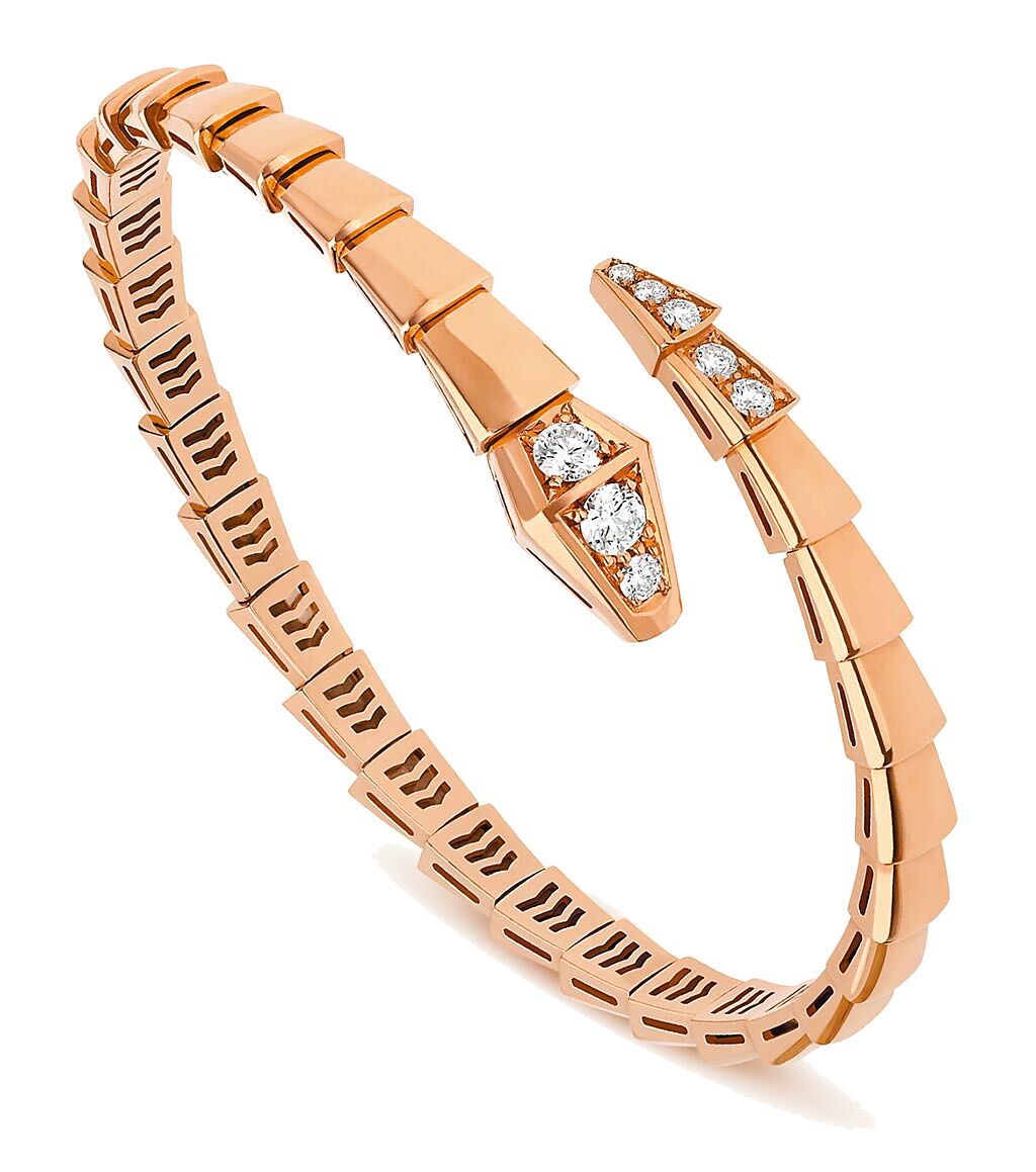寶格麗Serpenti Viper玫瑰金鑽石單圈手環，25萬3900元。（寶格麗提供）