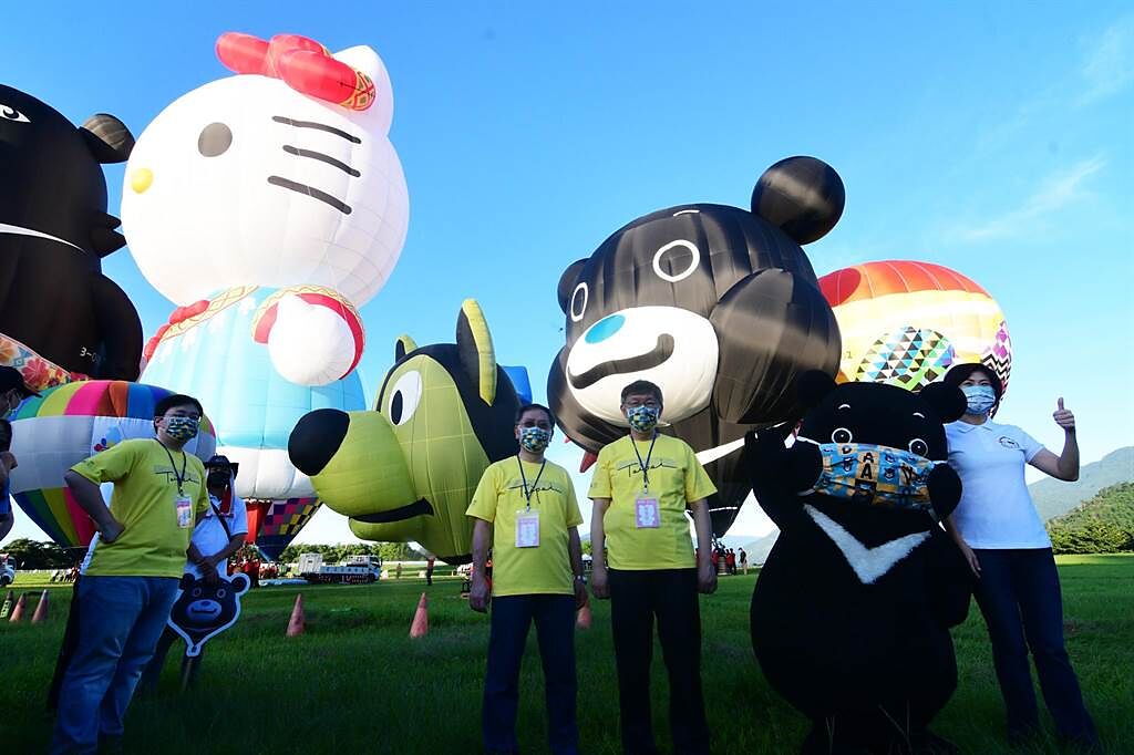 台東縣長饒慶鈴偕同台北市長柯文哲將共同啟動熱氣球自由飛。（莊哲權攝）