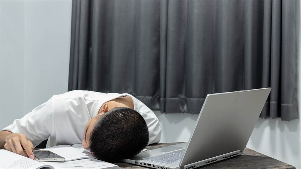 多少疲勞會變過勞？３種易過勞死族群「完全自救法」公開。(示意圖/Shutterstock)