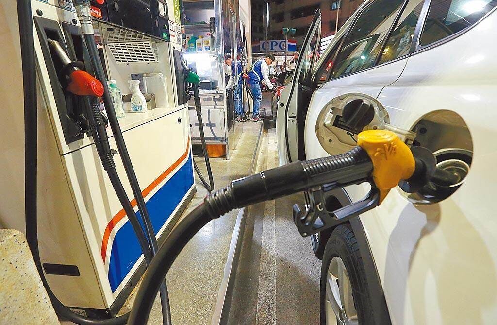 油價續跌 汽、柴油降價0.4元、0.3元	。（本報資料照片）