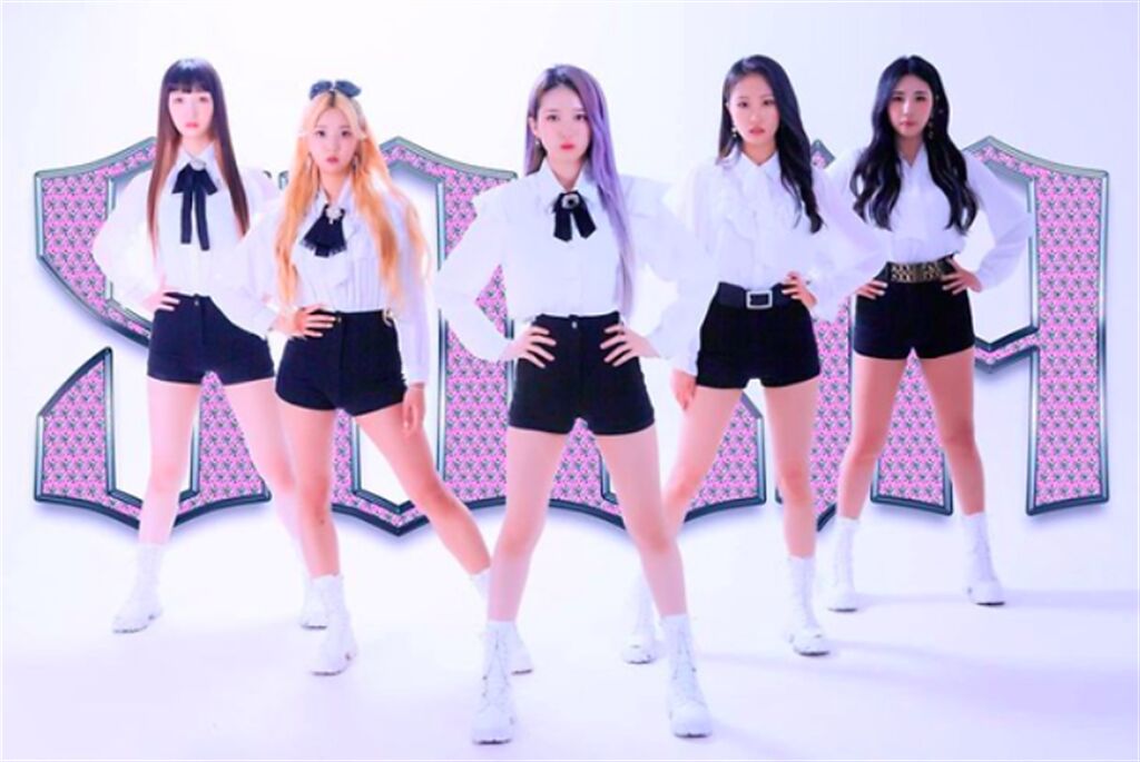 韓國新人女團「SOLIA」宣布解散。