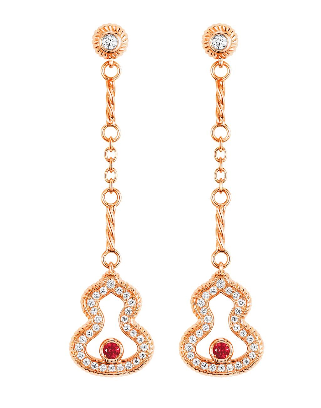 Qeelin Wulu Legend系列玫瑰金鑲鑽紅寶石耳環，10萬9000元。（Qeelin提供）
