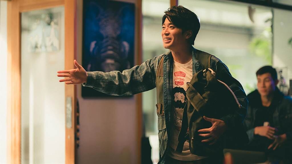 侯彥西在《再說一次我願意》飾演蔡凡熙麻吉，不停為好友的戀情奔走。（皮諾丘電影提供）