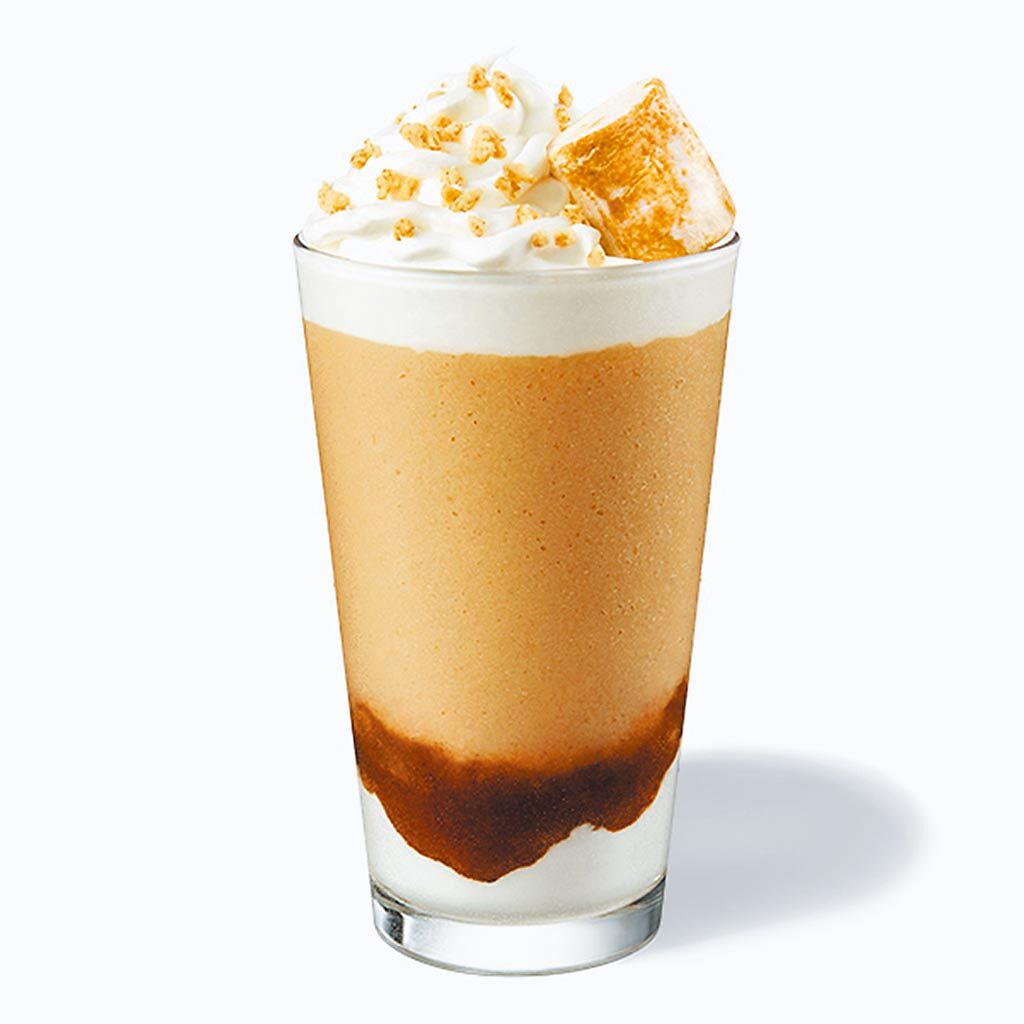 星巴克於今（25日）起再度推出烤棉花糖咖啡星冰樂，145元起。（星巴克提供）
