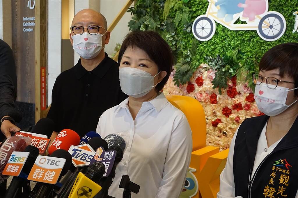 台中市長盧秀燕表示，目前台中沒有高端疫苗接種不適個案，但目前劑量「供過於求」。（王文吉攝）