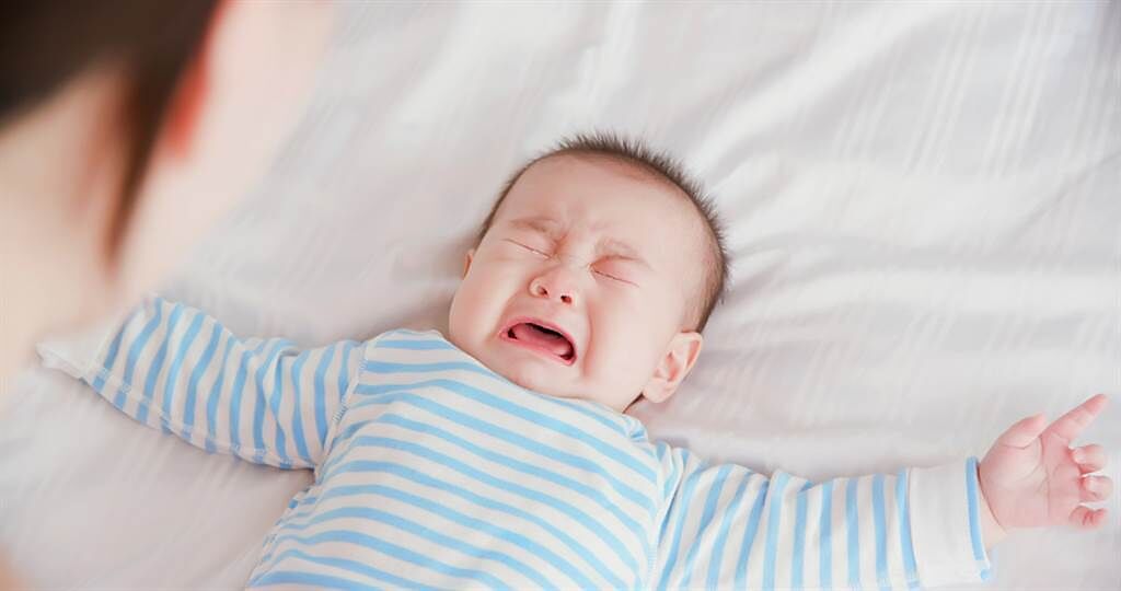 國外一名女網友日前公開兒子睡覺時所拍到的超自然現象。圖片為示意圖非本人。（圖／shutterstock）