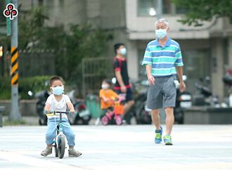 國小開學家長不能再請防疫照顧假  勞動部：最多到8月31日