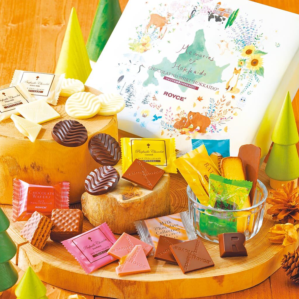 city'super獨家引進ROYCE'「北海道回憶 巧克力四季」，有10種口味共40枚巧克力及甜點，超過13都是全新隱藏版甜點，1280元。（city'super提供）