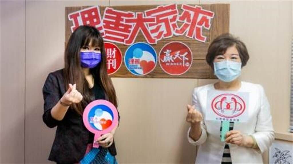 理善協會執行長林鳳(左)，台灣癌症基金會副執行長蔡麗娟(右)。(圖/理財周刊提供)