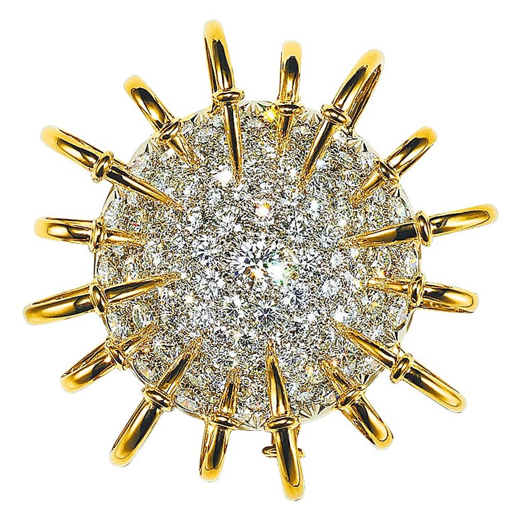 Tiffany Schlumberger Apollo鑽石胸針，145萬元。（Tiffany & CO.提供）