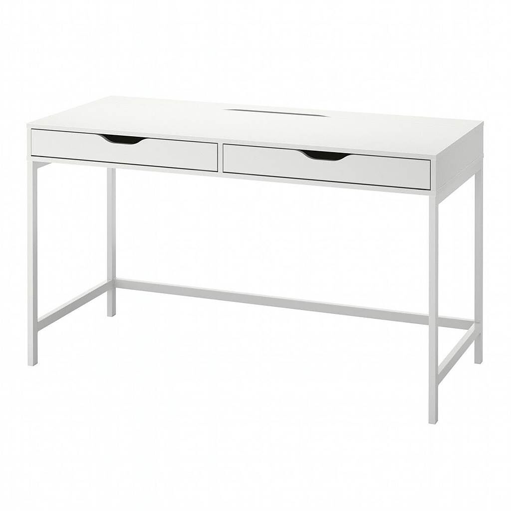IKEA ALEX書桌工作桌，原價3490元，卡有價2990元。（IKEA提供）