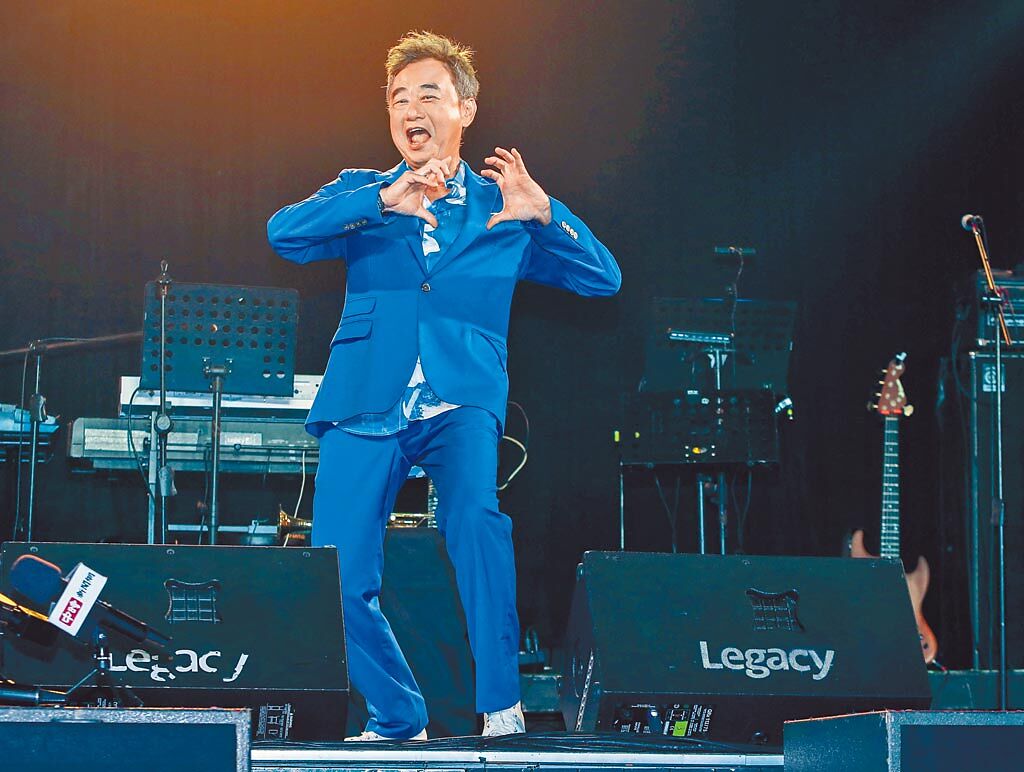 陳昇昨在台北Legacy舉辦新歌演唱會。（粘耿豪攝）