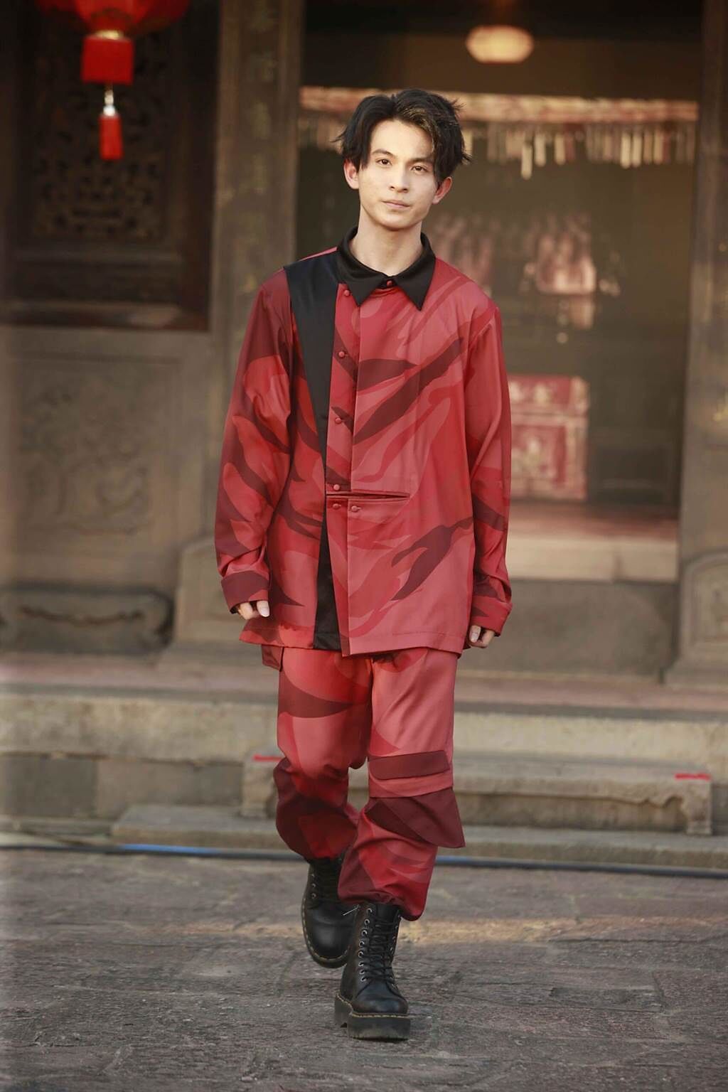 林暉閔為品牌出演時裝微電影，也受邀於臺北時裝週上走秀。（臺北時裝週提供）