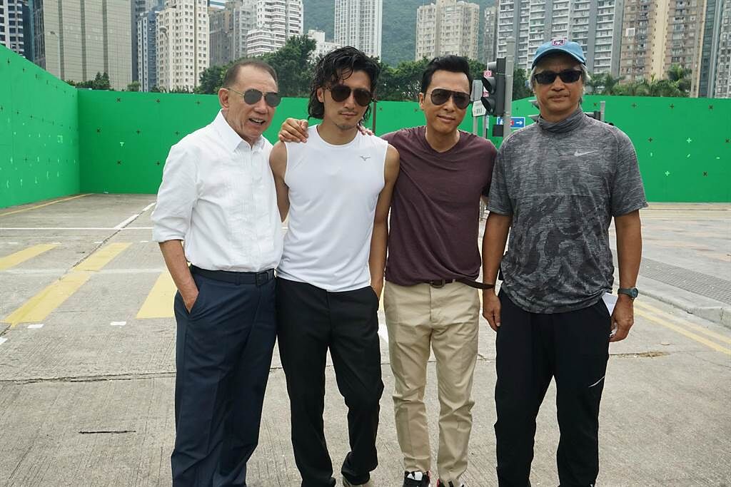 陳木勝導演（右起）、甄子丹、謝霆鋒一同拍攝《怒火》。（華映提供）