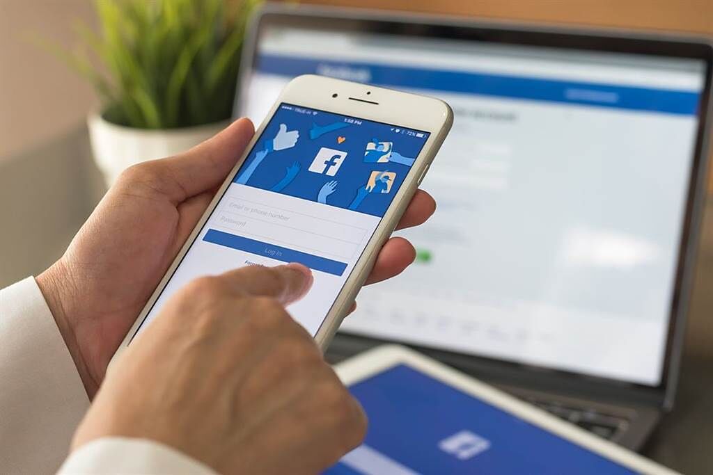 臉書（Facebook）今天指出，部分用戶登入服務又出現問題。（達志影像／shutterstock提供）