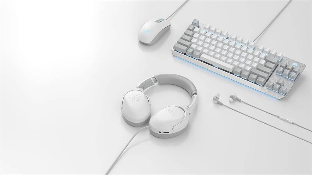 華碩推出10月底前購買月光系列電競鍵盤、滑鼠及耳麥三件組，隨貨附贈ROG Cetra II Core月光版入耳式耳機。（華碩提供）