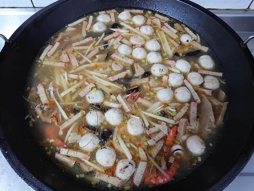 網友PO出俗稱飯湯的「割稻飯」。(圖/截自家常菜臉書)