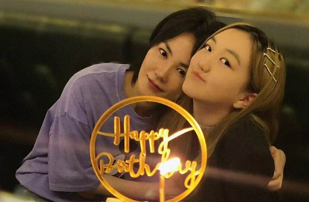 王菲愛女李嫣5月過15歲生日。（圖／取自新浪娛樂）