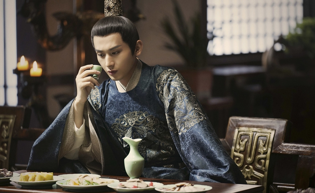 成毅在《長安諾》飾演的九皇子蕭承煦。（圖／中天娛樂台提供）