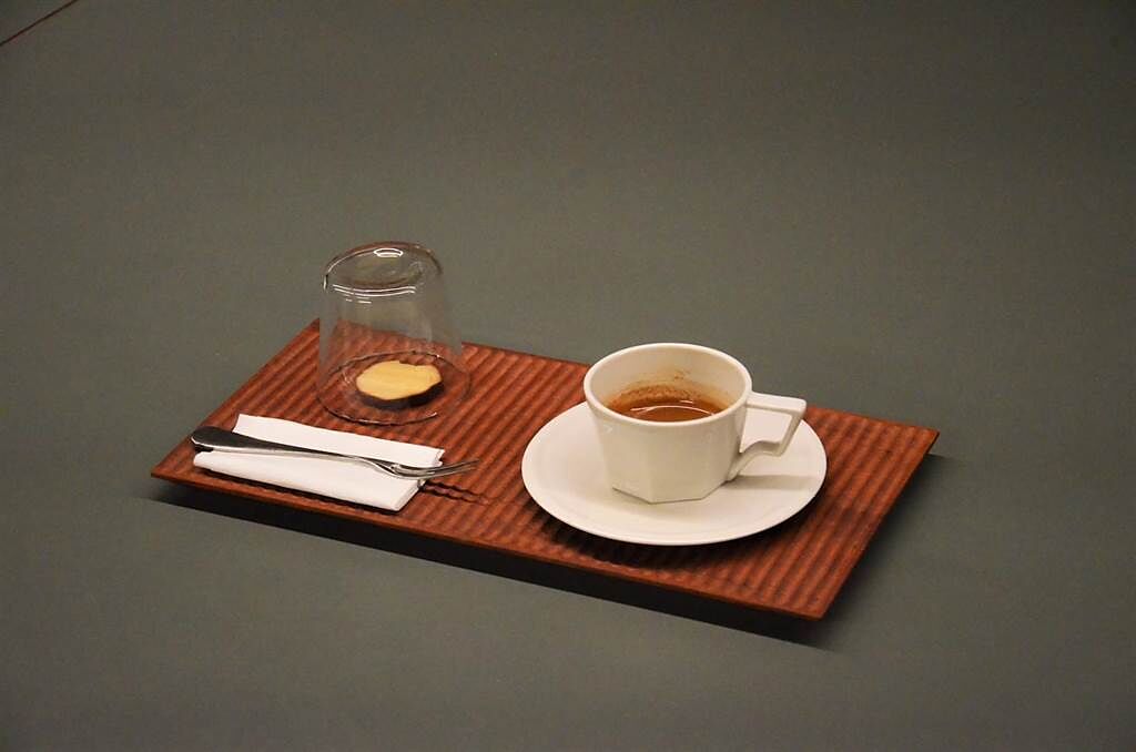台中的Coffee Stopover利用煙燻起司結合咖啡。（Coffee Stopover提供）