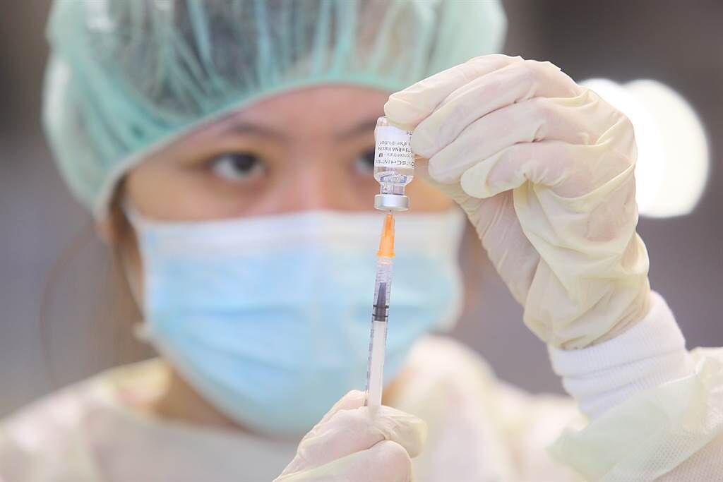 德國BionNTech公司表示，正著手研究現有疫苗對Omicron的防護力，2周內將有結果。（報系資料照/張鎧乙攝）