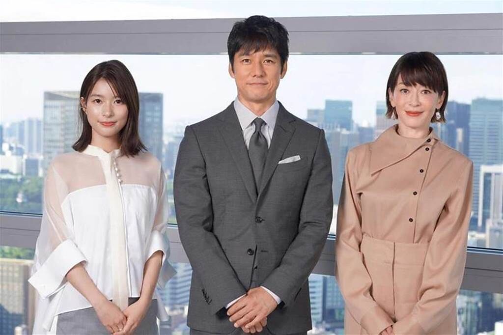 宮澤理惠（右起）、西島秀俊、芳根京子合演《真兇標籤》。（摘自官方推特）