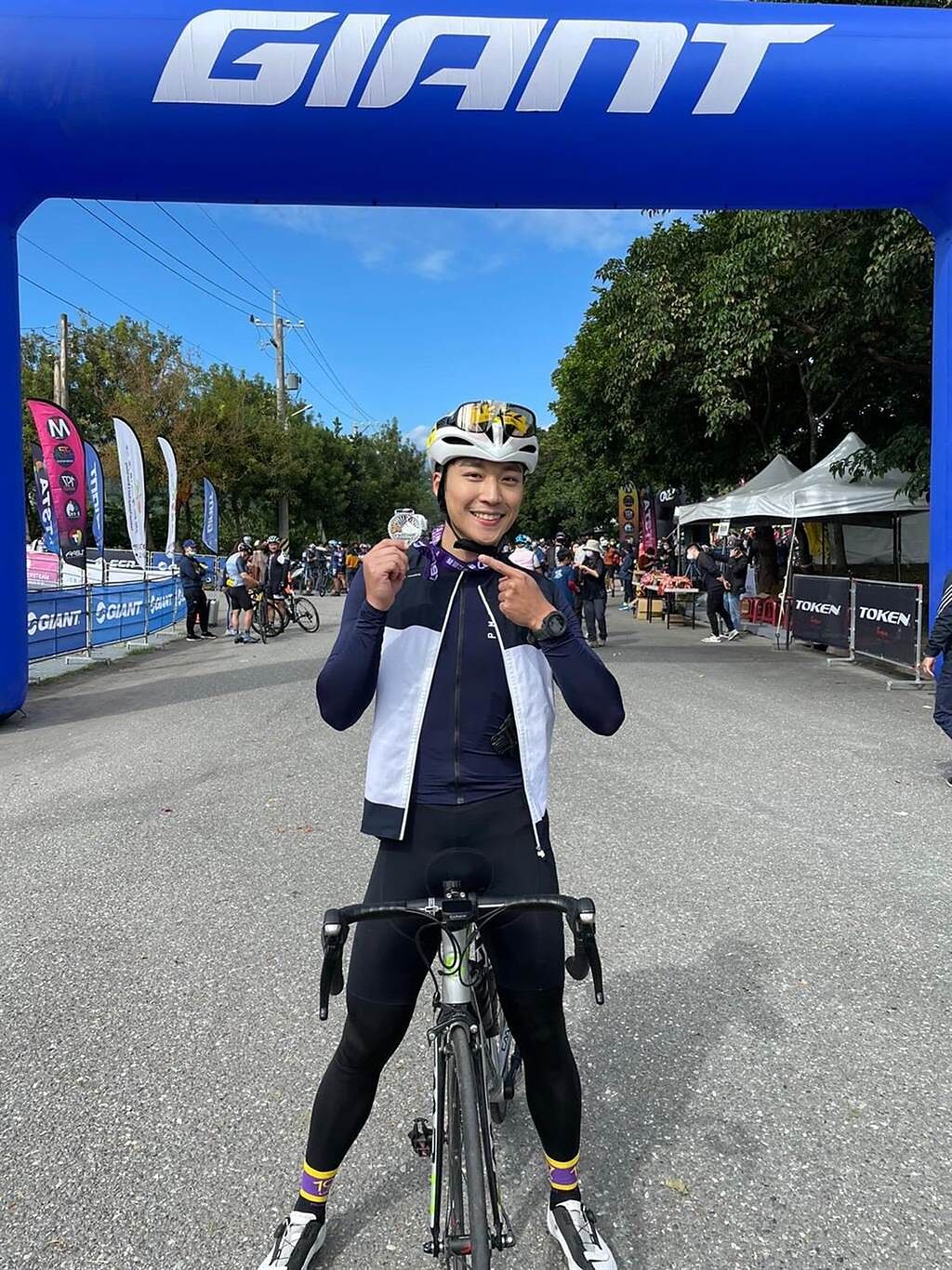 卞慶華擔任台東自行車大使，成功完賽。（翻攝卞慶華臉書） 