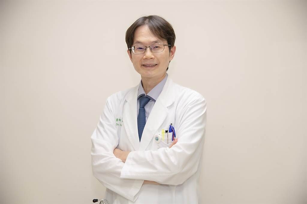 中國醫藥大學附設醫院內科系張坤正副院長說，「在台灣，心房顫動引起的中風，並不少見。很幸運的是健保有給付新型抗凝血藥物，有助心房顫動病友減少血栓形成，預防中風。」