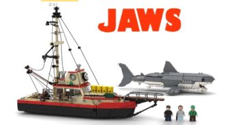 配樂一下就知道危險來臨！Steven Spielberg 經典電影大作《大白鯊 JAWS》，LEGO 樂高實體還原！