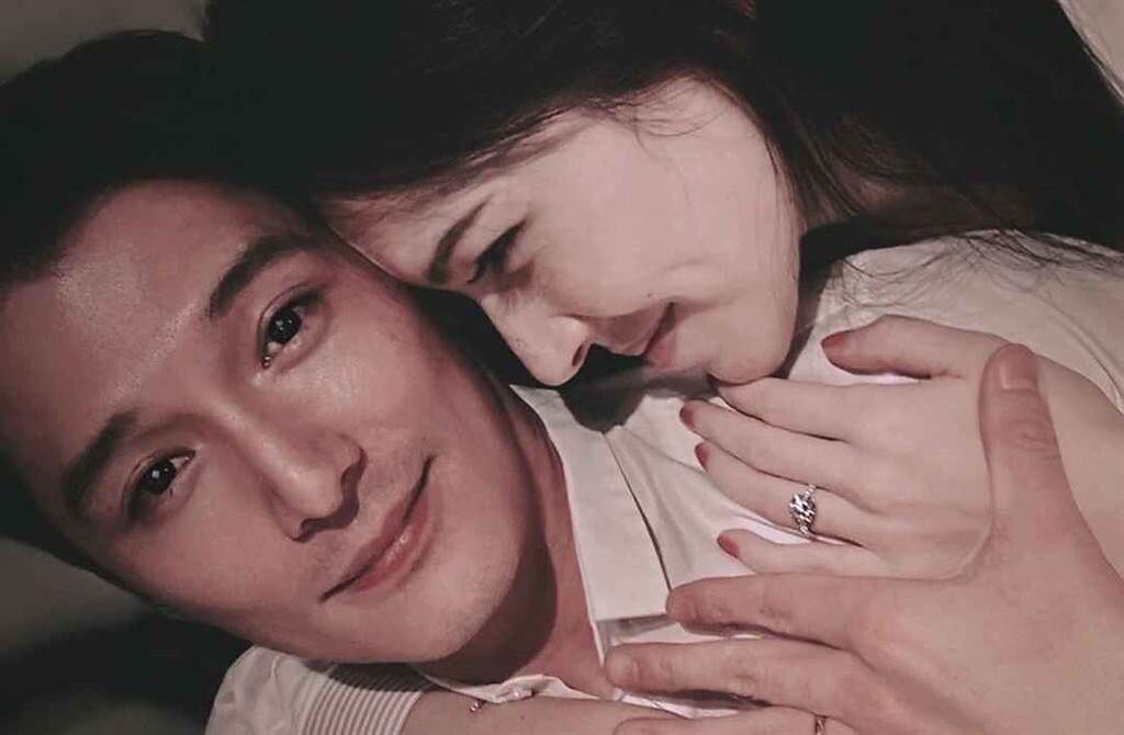 邱澤和許瑋甯去年底拋震撼彈宣布登記結婚。（邱澤 ROY CHIU臉書）