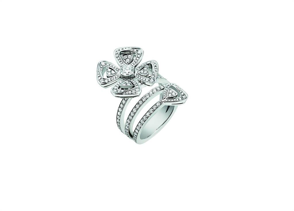 寶格麗Fiorever系列鑽石戒指，43萬800元。（BVLGARI提供）