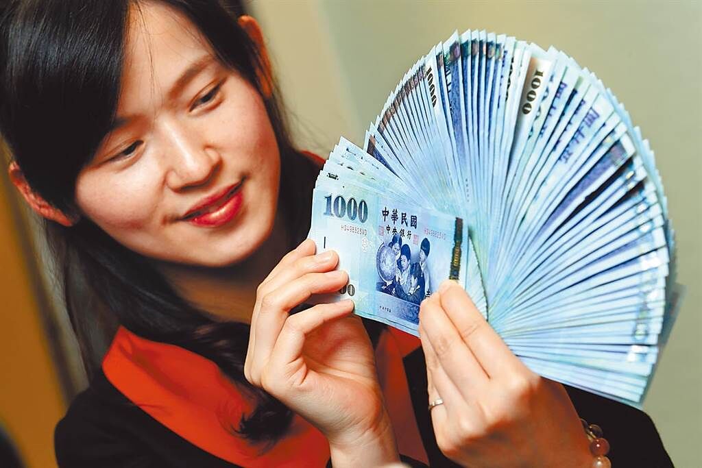 台灣銀行提前宣布，本周ATM就能提領新鈔。（示意圖／報系資料照）