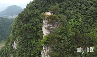 深山峭壁藏200年前廟宇 沒有路能上去 修建方式仍是謎