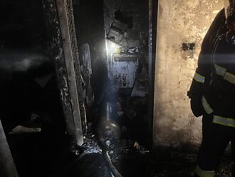 台南永康一處公寓起火 52歲獨居男子被燒死