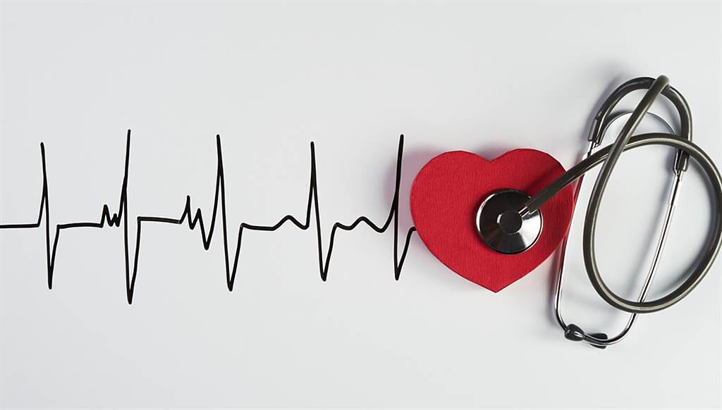 多數心肌梗塞發作不是胸痛！這些部位痛不停更危險。(示意圖/Shutterstock)