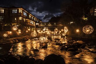 竹燈閃耀浪漫冬夜 熊本必訪黑川溫泉湯明點燈