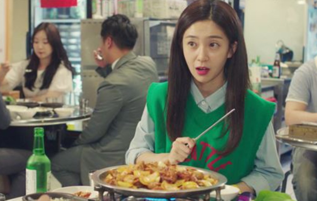 弟弟前女友因無法吃大餐就提分手。(圖/翻攝自tvN)
