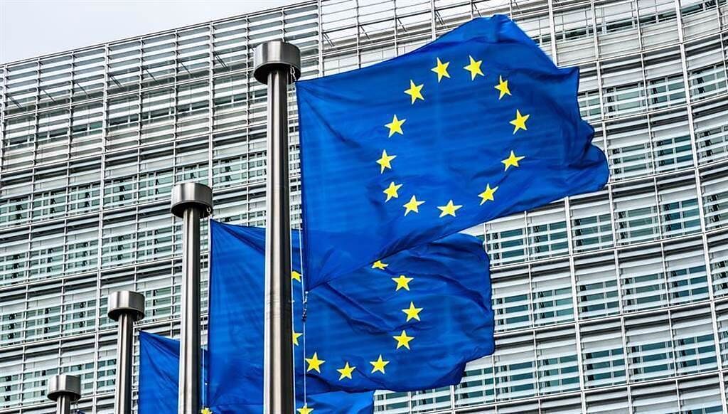 歐洲聯盟執委會主席范德賴恩今天表示，即將提出第4波制裁進一步孤立俄羅斯。(圖/達志影像)