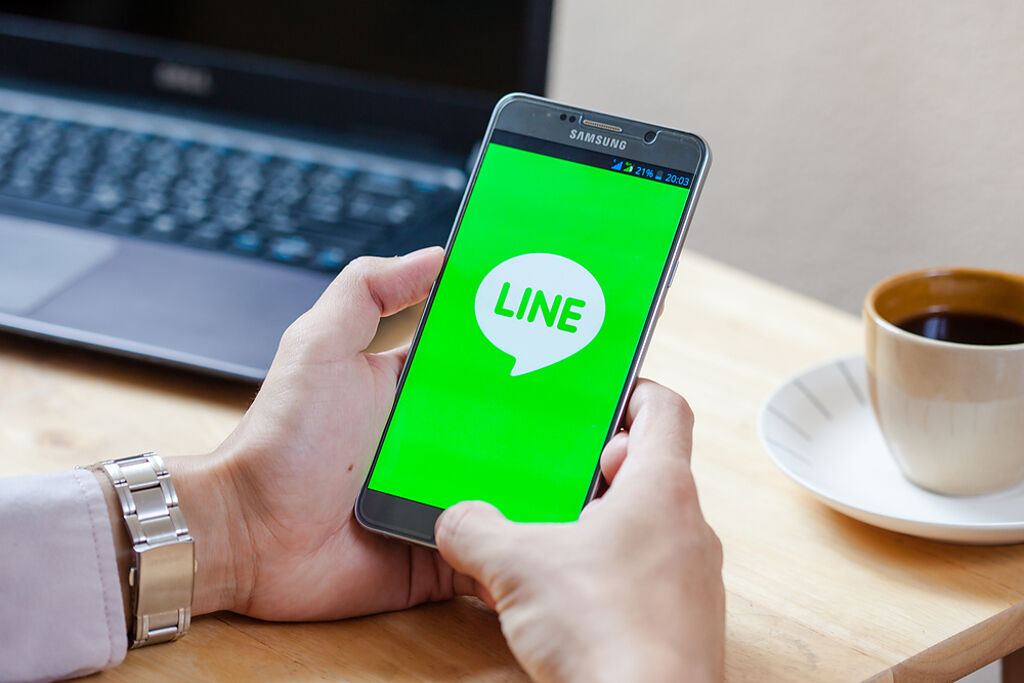 一名男網友好奇，LINE未來有沒有可能被取代，引起網友討論。（示意圖／Shutterstock）