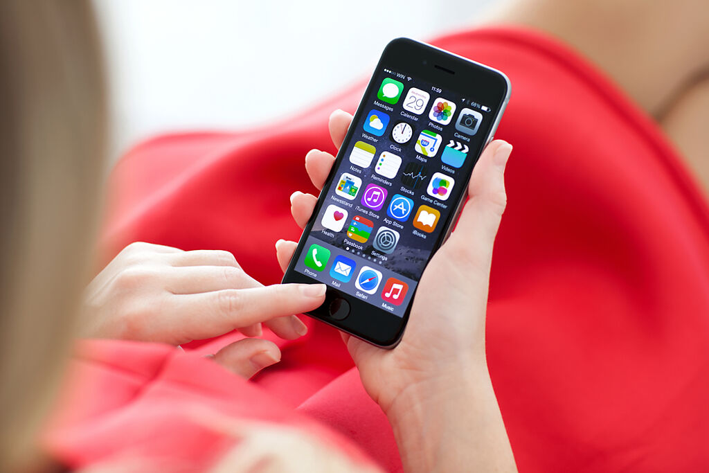 分析師透露，Touch ID功能兩年內難重回iPhone手機。（示意圖／shutterstock）