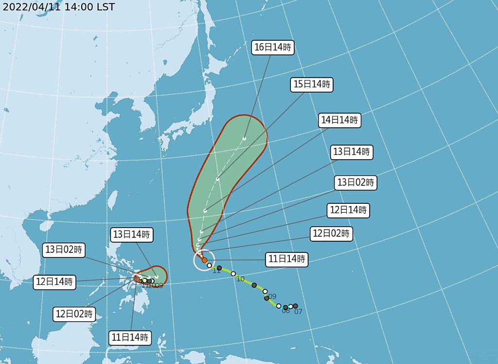 目前位於關島南方海面的馬勒卡颱風，朝西北轉北往日本南方海面移動的機率最高；菲律賓東方海面的梅姬颱風，中心呈緩慢打轉現象，未來可能併入至馬勒卡颱風環流之中，直接影響台灣的機率偏低。(圖/氣象局)