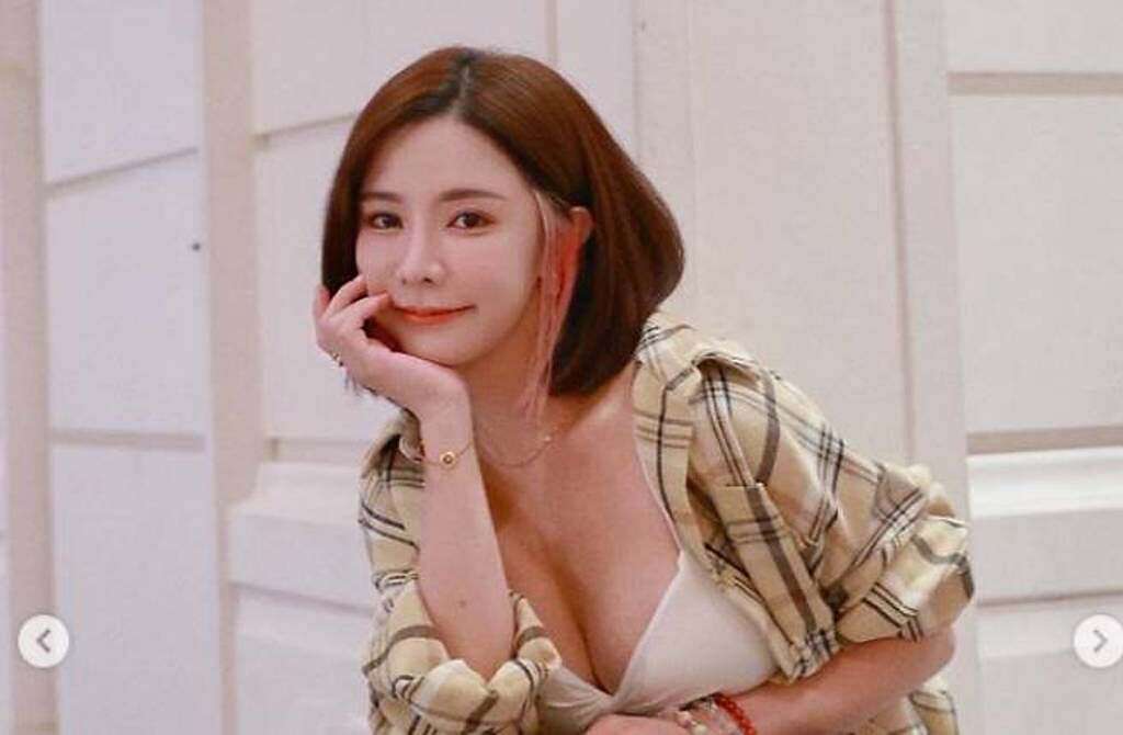 巫苡萱擁天使臉孔與火辣S曲線。（圖／取材自巫苡萱Instagram）
